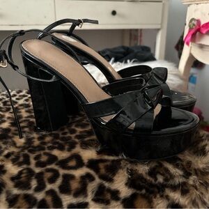 Black platform patent leather new heel